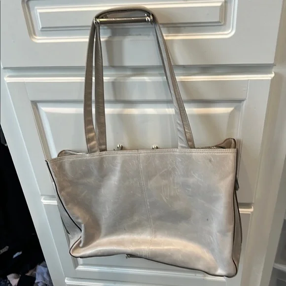Stylish Silver Tote Bag - Picture 6 of 10